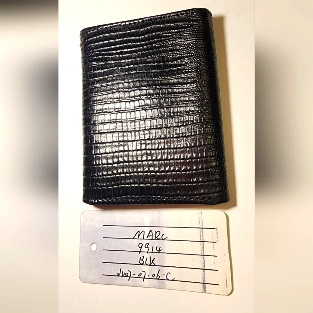 Men's 100% Lizard Shell Cordovan TriFold Wallet.  Black.